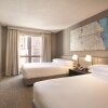 Отель Hilton Chicago/Magnificent Mile Suites, фото 3