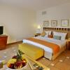 Отель Seashell Julaia Hotel and Resort в Фахахиле
