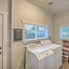 Отель Port Angeles Retreat - 1 Mi to Downtown!, фото 6