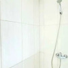 Отель Cozy 1Br At Tamansari La Grande Apartment, фото 17