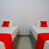 Отель RedDoorz near Betoambari Airport Bau Bau, фото 3