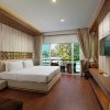 Отель Quality Beach Resorts and Spa Patong, фото 27