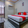 Отель Friends Residency By OYO Rooms, фото 4