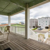 Отель Beach Joy by Oak Island Accommodations, фото 36
