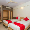 Отель OYO 19670 Guru Grands, фото 3