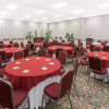 Отель Days Inn and Suites by Wyndham Navarre Conference Center, фото 9