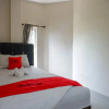 Отель RedDoorz @ Jalan Jenderal Sudirman Palopo, фото 3