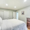 Отель Family-friendly Retreat w/ Hot Tub: 1 Mi to Dtwn, фото 4