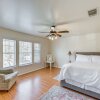 Отель Austin Home w/ Deck - 9 Mi to Zilker Park!, фото 3