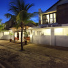 Отель Seminyak Town House, фото 1