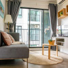 Отель Apartment 450m from BTS with Sky Pool - bkbloft1, фото 1