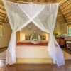 Отель Umlani Bushcamp - Lodge, фото 7