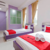 Отель RedDoorz Plus near Stasiun Bekasi, фото 26