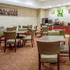 Отель La Quinta Inn & Suites by Wyndham Stamford / New York City, фото 24