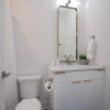 Отель Spacious 4BR Minutes From Broadway- Sleeps 14, фото 10