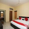 Отель OYO Flagship 27030 Hotel Blue Bell, фото 3