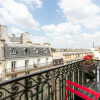 Отель Balcony Bliss steps from the Bois de Boulogne, фото 1