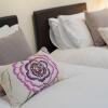 Отель The Botanist Apartment Edinburgh Old Town 2 Bedroom Lift Parking previously The Parkgate Residence, фото 1