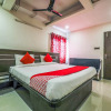 Отель OYO 16930 Madhura Inn, фото 4