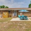Отель Tranquil Navarre Vacation Rental ~ 3 Mi to Beach, фото 12