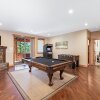 Отель Big Bear Lodge W/ Sauna, Hot Tub, Decks & 4 Fireplaces 6 Bedroom Home, фото 11
