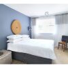Отель Newly Renovated 1 Bedroom Flat - Sleeps 4, фото 4