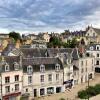 Отель ☆ Sur les toits de Blois ☆ T2 avec vue Château в Блуа