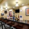Отель Cobblestone Inn & Suites - Cambridge, фото 23