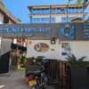 Отель Q-Bar & Guest House, фото 1