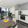 Отель Melbourne Short Stay Apartments Power Street, фото 11
