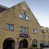 Отель Premier Inn Huddersfield North, фото 1