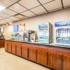 Отель Comfort Inn Falls Church - Tysons Corner, фото 12