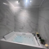 Отель Suite With Private Jacuzzi, фото 6