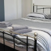 Отель Hullidays - University Side Lg 4 Bed House, фото 4