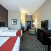 Отель Holiday Inn Express & Suites Green Bay East, an IHG Hotel, фото 15
