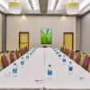 Отель Holiday Inn Express And Suites Elk Grove Central, фото 16