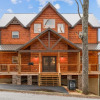 Отель Victoria's Secrets 5 Bedroom Cabin by RedAwning, фото 29