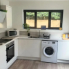 Отель Large modern self contained apartment in Lymington, фото 3
