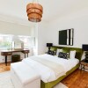 Отель The West Ealing Escape - Glamorous 4bdr House With Patio, фото 13