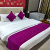 Отель OYO 2403 Hotel Aamantran Avenue, фото 4