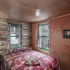 Отель Bear Den, 3 Bedrooms, Front Porch, Midtown, Sleeps 7, фото 3
