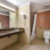 Отель Quality Inn Lomita - Los Angeles South Bay, фото 10