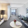 Отель Meriton Suites World Tower, фото 7
