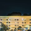Отель La Quinta Inn & Suites by Wyndham Atlanta Roswell в Розуэлле