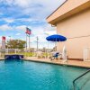 Отель SureStay Plus Hotel by Best Western Pensacola, фото 21