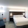 Отель Holiday Inn Express & Suites Detroit Northwest - Livonia, an IHG Hotel, фото 4