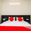 Отель OYO 27635 Hotel Haripriya, фото 12