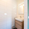 Отель Welcoming Holiday Home With Private Garden, фото 9