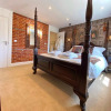 Отель Hambrook House Canterbury - NEW luxury guest house with spa tub, фото 20