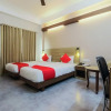Отель OYO 19968 Hotel Gulmohar Grand, фото 7